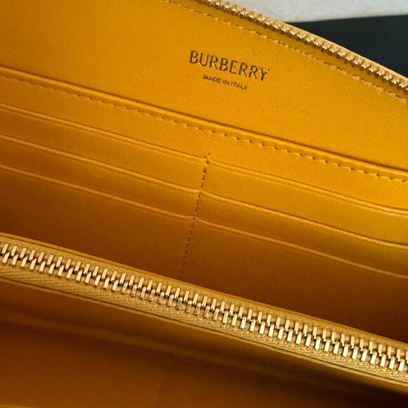 Burberry Women's Mimosa Orange Leather Large Shield Wallet - Picture 11 of 16